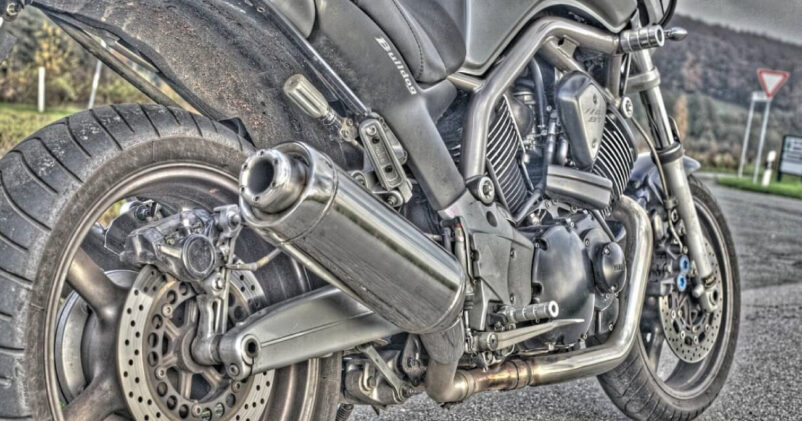 Escapamento de moto