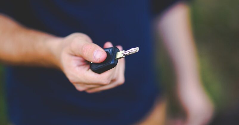 contratar o seguro de automóvel