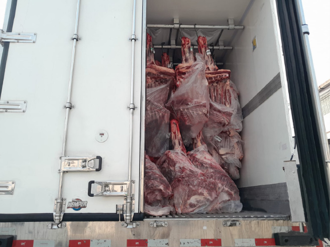 Carga de carne recuperada com tecnologia Tracker.