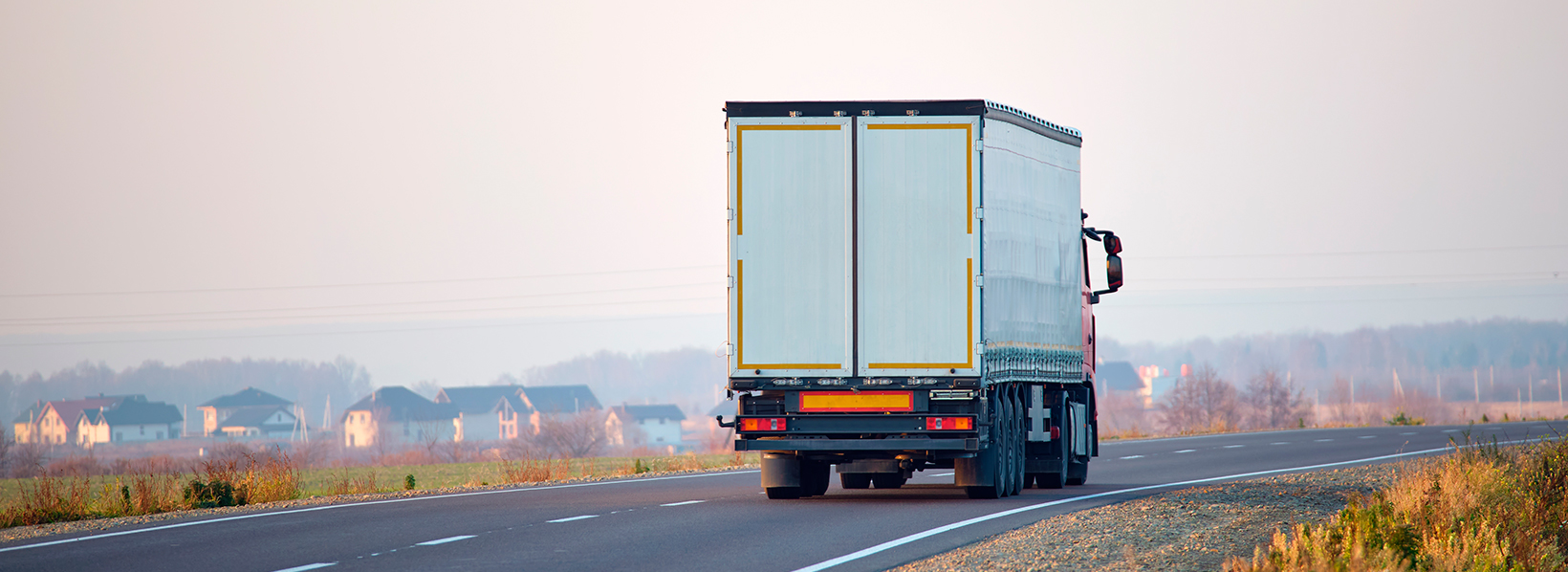 Caminhão para transporte seguro de cargas valiosas.