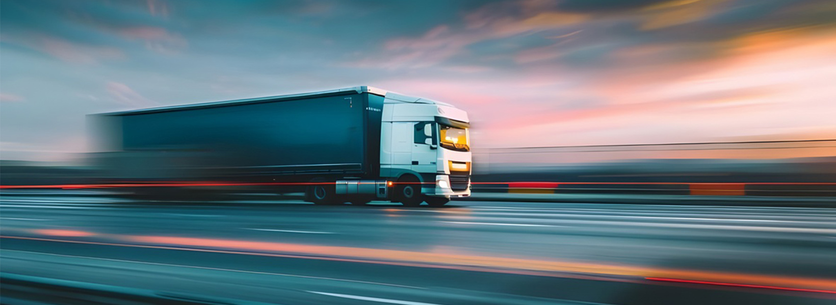 Transporte rodoviário com foco em controle de velocidade para garantir segurança e eficiência na estrada